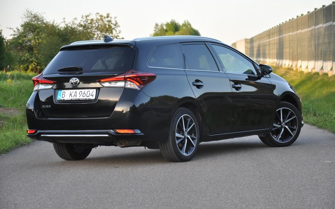 Toyota Auris cena 47500 przebieg: 166000, rok produkcji 2018 z Jarosław małe 704